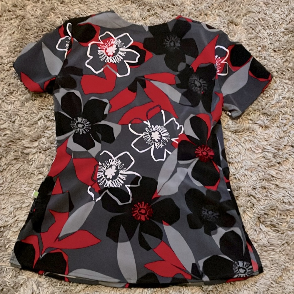 Premier by Healing Hands Womens floral Scrub Top - Picture 7 of 7
